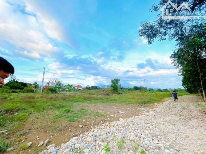 Bán đất thổ cư 119m2 thôn Đông, gần ủy ban xã Sông Cầu, huyện Khánh Vĩnh