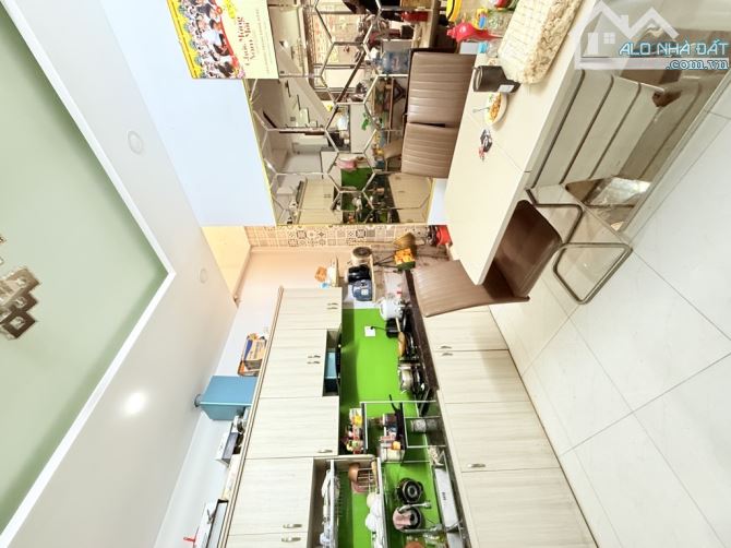 BÁN NHÀ PHÚ NHUẬN - HUỲNH VĂN BÁNH - NHÀ 4 TẦNG - DT 60M2 (NGANG 4M) - CHỈ NHỈNH 8 TỶ