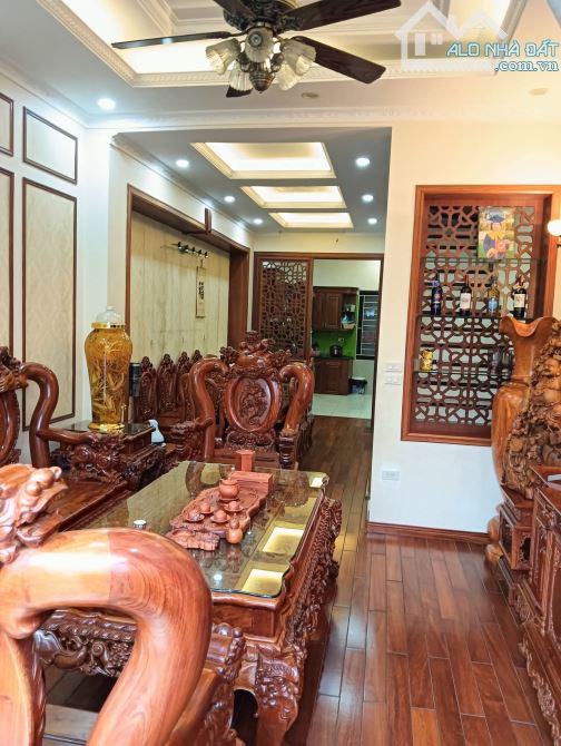 Bán nhà Đại Mỗ, Nam Từ Liêm, 52m2, 5 tầng, ô tô, hơn 11 tỷ