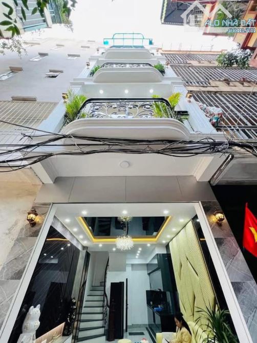 Bán nhà Đường Nguyễn Lân Siêu Phẩm 1 nhà ra Phố Ngõ Thông Tứ Tung Ô Tô Qua Nhà Chỉ 10 Tỷ - 1