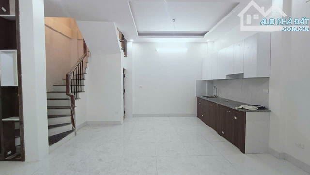 BÁN NHÀ BÁT KHỐI – 34M² – 5 TẦNG – Ô TÔ ĐỖ CỬA – VIEW HỒ – 4.75 TỶ - 1