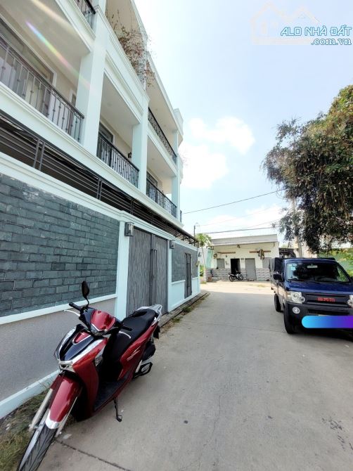 BÁN LÔ ĐÂT HEM XE HƠI PHƯỜNG PHÚ HỮU QUẬN 9 - 1