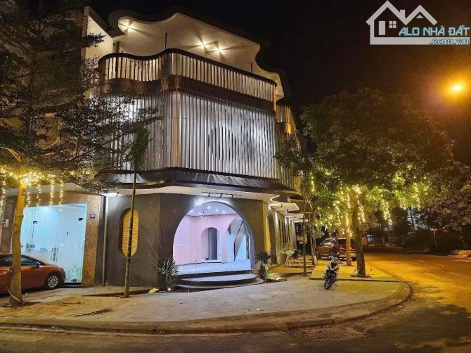 NHÀ 2 MẶT TIỀN ĐƯỜNG TRẦN QUANG DIỆU: GIÁ 10 tỷ - 1
