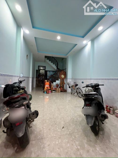 Bán gấp nhà hẻm 12m Lý Thánh Tông, Tân Phú, 3 tầng, 4x19,5M, 9,3 tỷ ( TL ) - 1