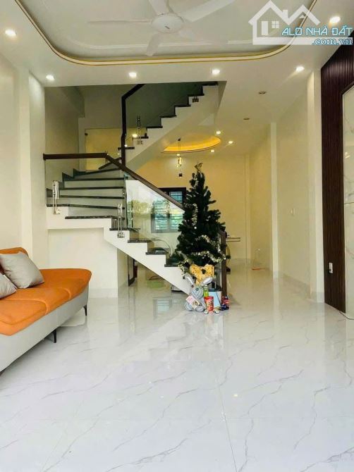 CHO THUÊ NHÀ tại thị trấn An Dương cực đẹp - 3 ngủ sạch sẽ - 1