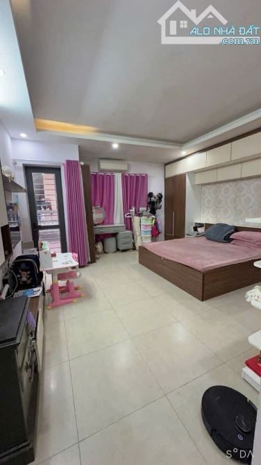 Phú Mỹ, Mỹ Đình Nhà Dân Xây - DT 66M2 - 4 Tầng -Giá 13.2 Tỷ - Gần Oto - Full Nội Thất. - 1