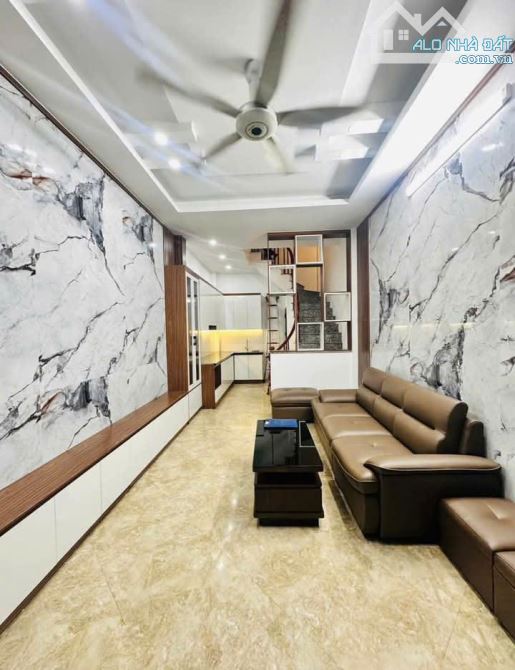 NHÀ SIÊU ĐỈNH ĐỨC DIỄN GẦN QL32  36M2, 5 TẦNG, 5.3TỶ, - 1