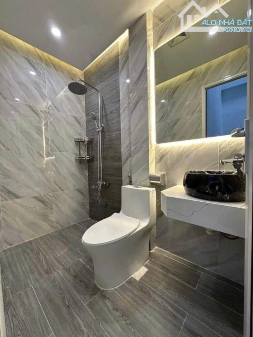 BÁN NHÀ LẠC LONG QUÂN – 45M² – 6 TẦNG – THANG MÁY – Ô TÔ QUA NHÀ – FULL NỘI THẤT - DÂN TRÍ - 1