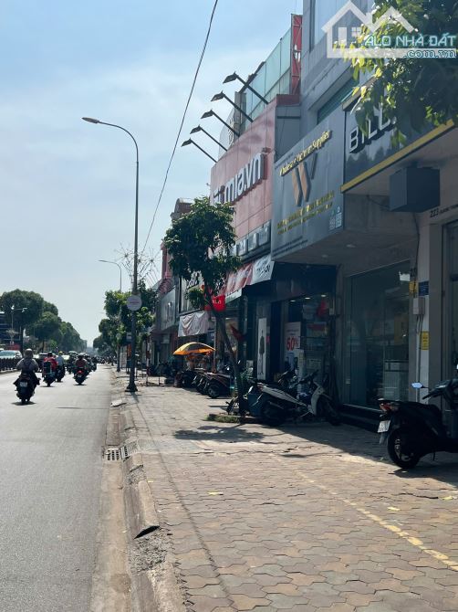 Nhà cho thuê mặt tiền đường Quang trung 4,5x18m 3L - 1