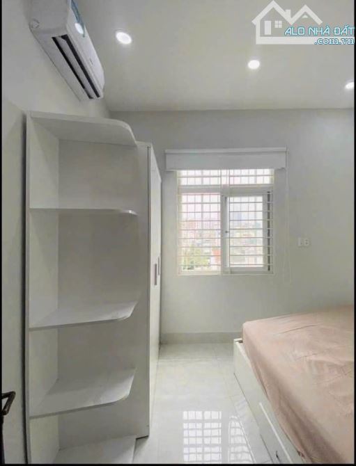Chung cư Screc , P12,quận 3, nội thất, 2p, 2wc, 78m2, giá 14,5tr - 1