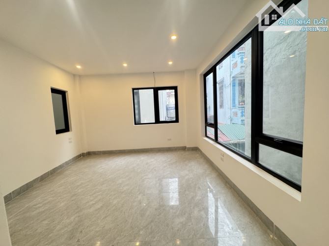 Nhà 5 tầng mới koong phố Thanh Am, Lô góc, ô chờ thang máy,ô tô cách 20m, 31m, nhỉnh 4 tỷ - 1