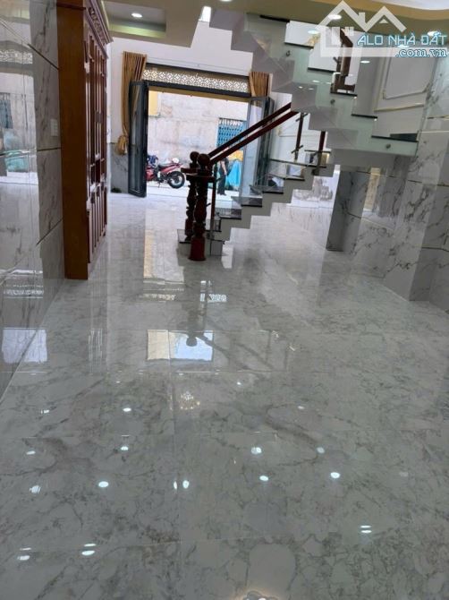 HẺM XE HƠI QUAY ĐẦU GÒ XOÀI LÊ VĂN QUỚI - 4 TẦNG  54m2 - NGANG HƠN 4M - CHỈ 5.99 TỶ - 1