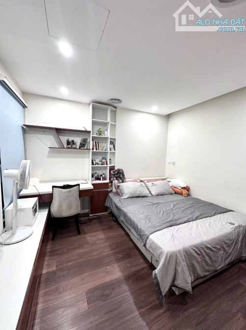Cho thuê CHCC Imperia 2PN 2WC, Full, tầng cao, view đẹp, nhận ngay. Giá: 16tr - 1