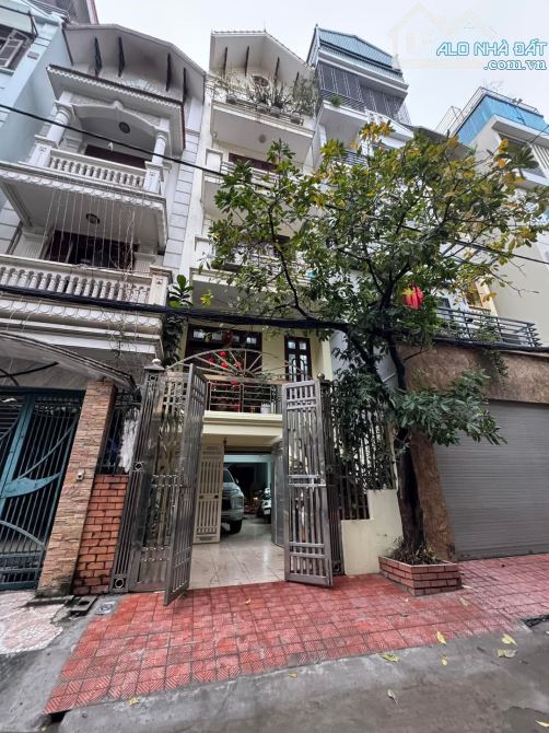Bán nhà phân lô Phùng Chí Kiên ô tô tránh có vỉa hè, 2 thoáng, kinh doanh, chỉ 29 tỷ. - 1