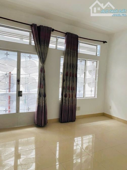 TRƯỜNG CHINH, NGAY CHỢ  NGÃ TƯ BẢY HIỀN ,HẺM XE HƠI,  44M2 , 2 TẦNG  5 tỷ xíu - 1