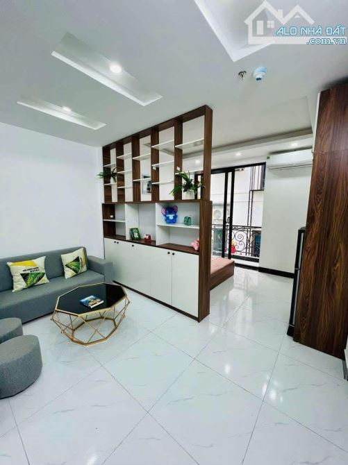 Bán Nhà 7 Tầng, 15 Phòng Cho Thuê, Tại Mai Động, Ô Tô, Giá 17.8 Tỷ. - 1