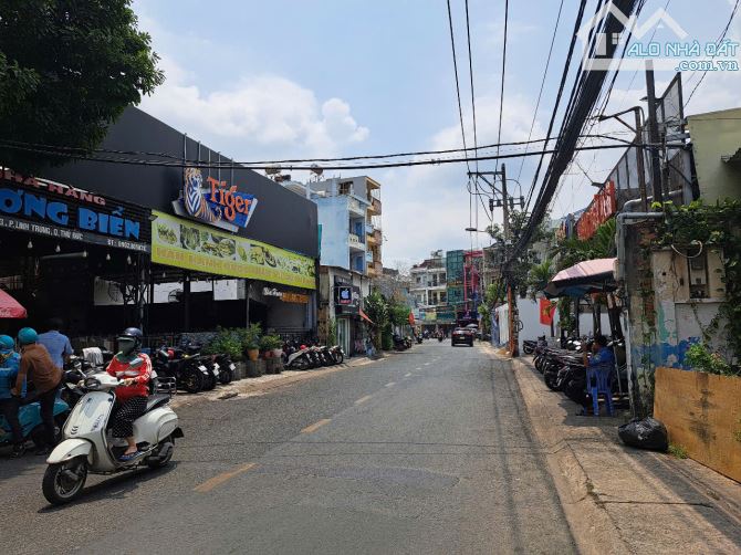 Bán nhà mặt tiền giá rẻ ngay Hoàng Diệu 2, diện tích 208m2 (6,4*32), Trung tâm Thủ Đức - 1