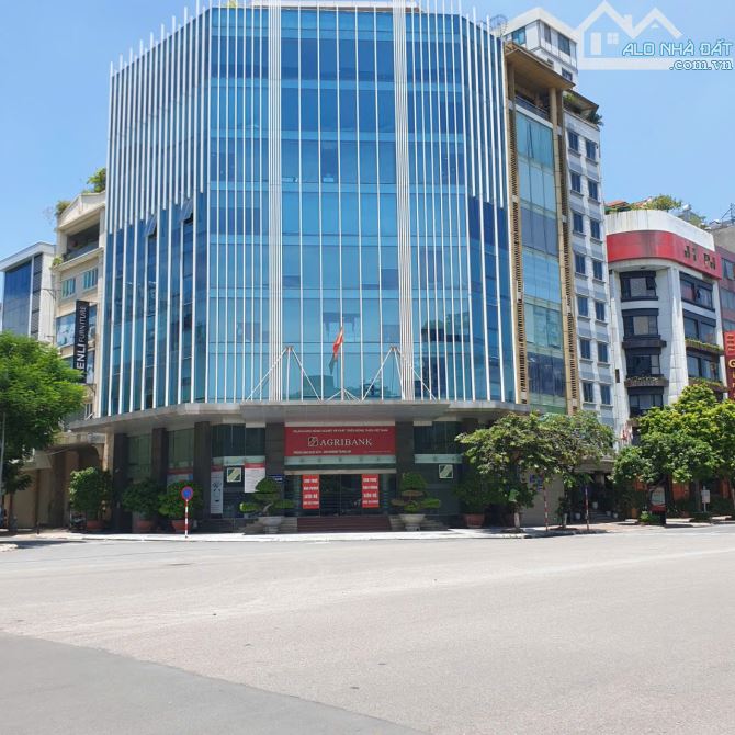 Cho Thuê Toà 82 Trần Thái Tông, DT 350M2, MT 40M, 1O Tầng 1 Hầm, Lô Góc 3 Mặt Thoáng - 1