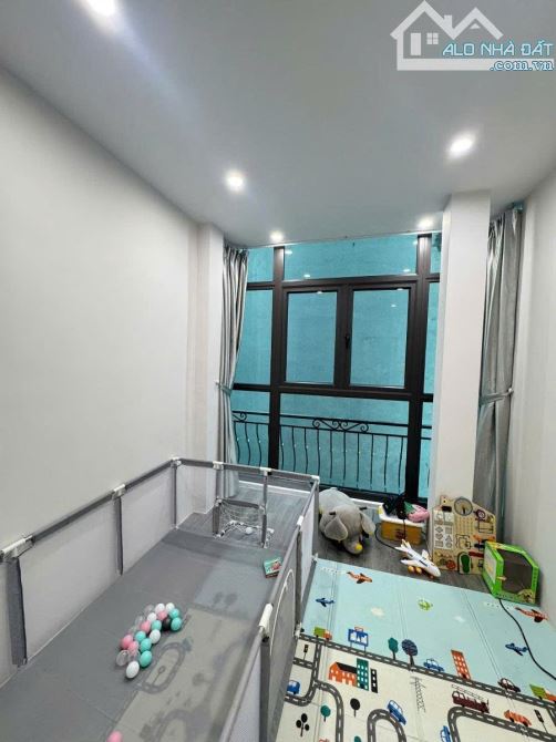 Khâm Thiên-Đống Đa, vị trí cực đẹp, lô góc, 2 thoáng, cách phố 20m, ngõ ba gác phi. - 14