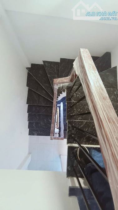 BÁN NHÀ BÁT KHỐI – 34M² – 5 TẦNG – Ô TÔ ĐỖ CỬA – VIEW HỒ – 4.75 TỶ - 2