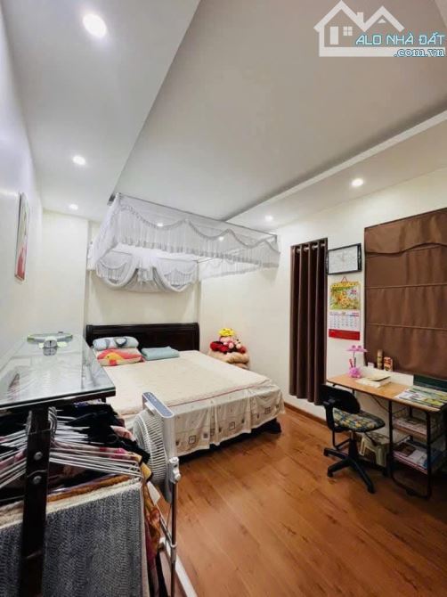 Chỉ 16tỷ - Phố Nguyễn Viết Xuân; 58m2 nhà 4 tầng - Ngõ hơn 5m - 2