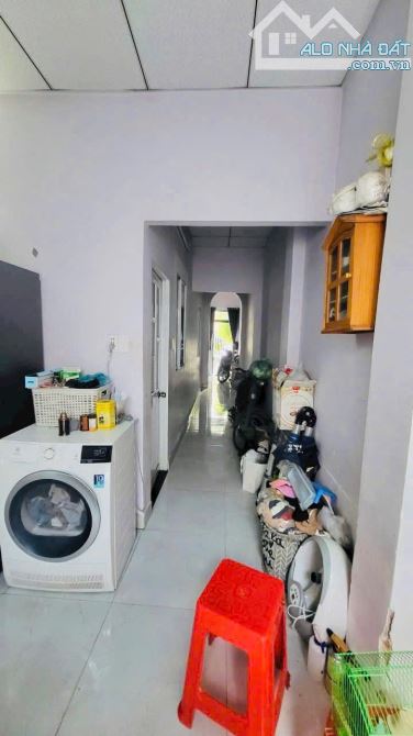 Bán nhà 1 trệt 1 lầu sổ riêng thổ cư p. Tân Phong - 2