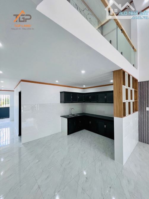 Cần bán nhà sổ riêng thổ cư cuối đồng khởi - 2