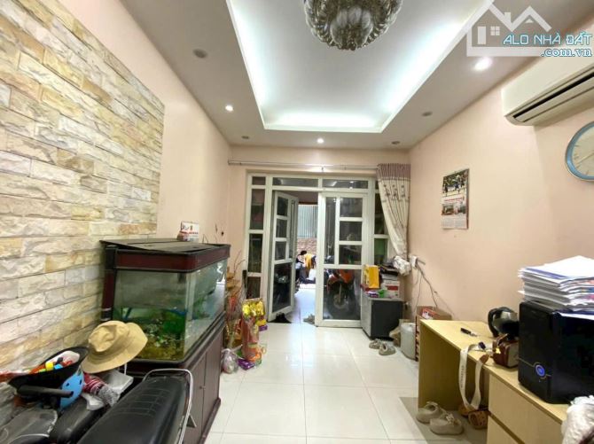 Ô TÔ ĐỖ CỬA, NHÀ DÂN XÂY, ĐỊNH CÔNG - 52M2 CHỈ NHỈNH 8 TỶ - 2
