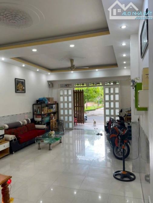 Bán nhà khu Tên Lửa, Mặt Tiền đường số 13B, 100m² ( 5 x 20 ) 4 Tầng 5PN, View công viên - 1