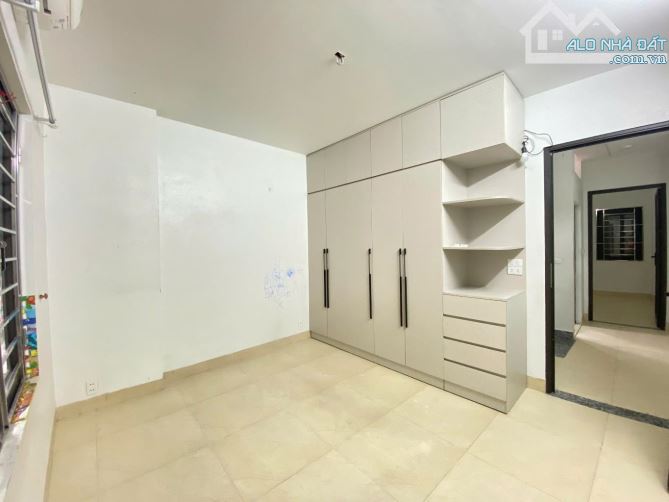 SIÊU HOT! BÁN NHÀ TRẦN THÁI TÔNG - 41M²x5T - NGÕ RỘNG THOÁNG - GẦN Ô TÔ - Ở NGAY 8,55 tỷ. - 2