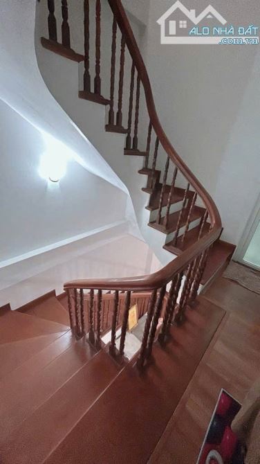 Thông số vàng phố Giáp Bát 40m2, 5 tầng Hoàng Mai, cách phố 50m, gần ô tô - 2