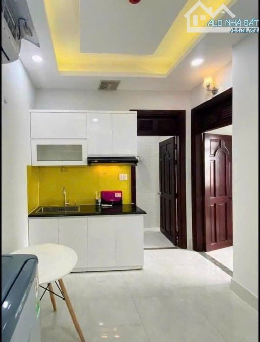 Chung cư Screc , P12,quận 3, nội thất, 2p, 2wc, 78m2, giá 14,5tr - 2
