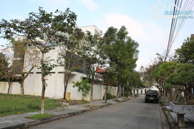 Bán khổ Biệt thự KQH Văn Tiến Dũng, TP Huế Cách AEON Chỉ 500m💲26,xtr/m2❌ - 2