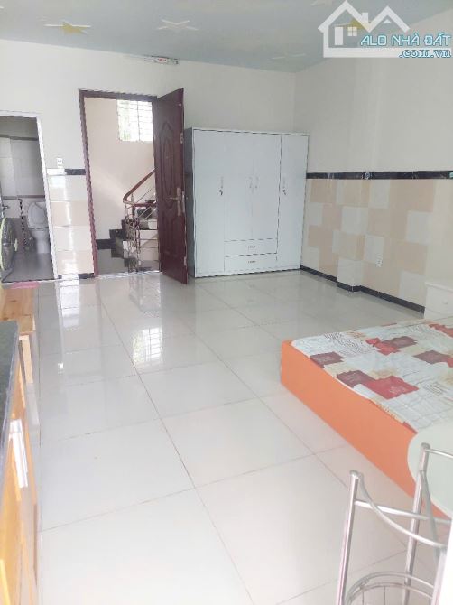 Mặt tiền 12m có lề đường  Ung Văn Khiêm 6x22m 5 Tầng  giá 22 tỷ tl - 2