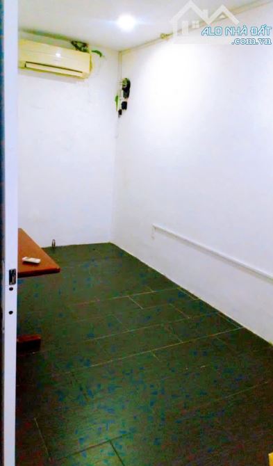 Bán nhà QUẬN 3, hẻm ô tô Cách Mạng Tháng Tám, Giá 9.3 tỷ, 2 tầng - 2