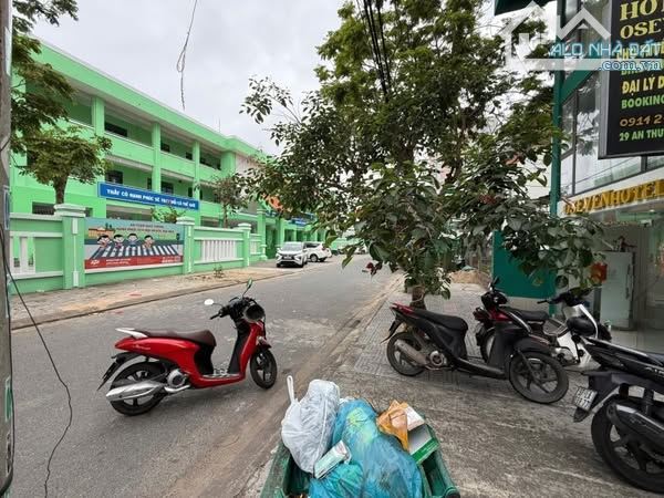 Bán lô đất ngay biển Mỹ Khê - An Thượng 27 - Giá chỉ 11,8 tỷ . - 2