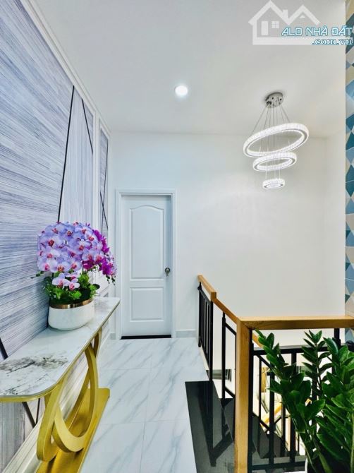 Bán Nhà Gò Vấp - Nguyễn Thái Sơn - Nhà 2 Tầng - 42m2 - Full Nội Thất - Nhỉnh 4 tỷ - 2