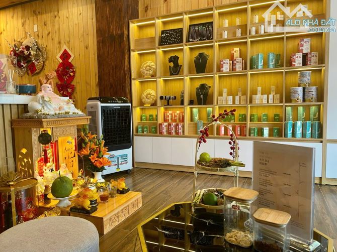 Bán nhà 4 tầng mặt tiền đường Quang Trung- Lộc Thọ- Nha Trang. Giá 25 tỷ - 2