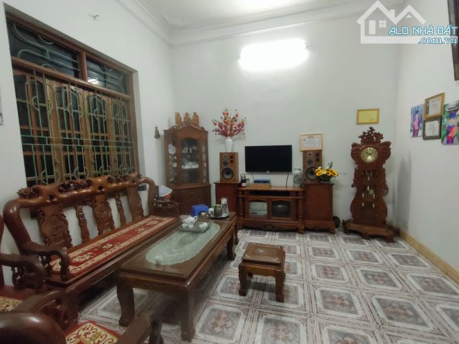 Bán nhà 2 tầng mặt phố, ô tô tránh, kinh doanh đỉnh. - 2
