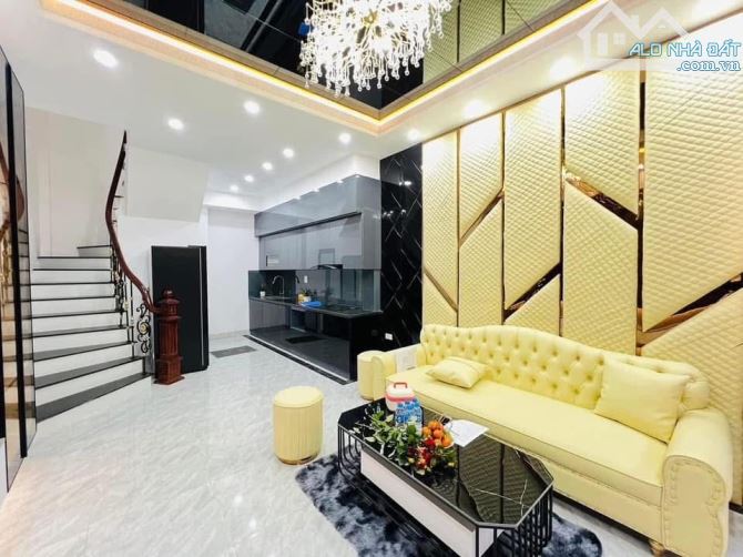 Bán nhà Đường Nguyễn Lân Siêu Phẩm 1 nhà ra Phố Ngõ Thông Tứ Tung Ô Tô Qua Nhà Chỉ 10 Tỷ - 3