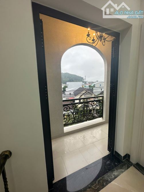 🔥🔥🔥🔥🔥Bán nhà đẹp tân cổ điển 4 tầng 2 mặt tiền đường DUY TÂN TP HUẾ chỉ 4,3 tỷ - 3