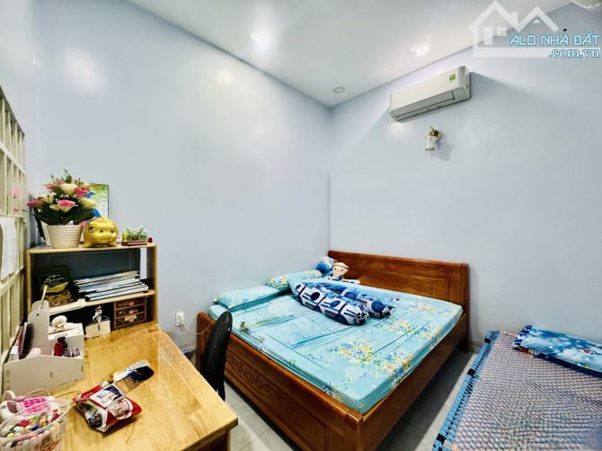 NHÀ 90M2 HẺM Ô TÔ - P.LINH TÂY TP.THỦ ĐỨC - GIÁ TỐT - 3