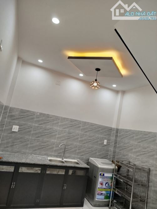 Nhà cách đường Đống Đa 30m, rộng 30m2, xây mới đẹp, giá rẻ - 3