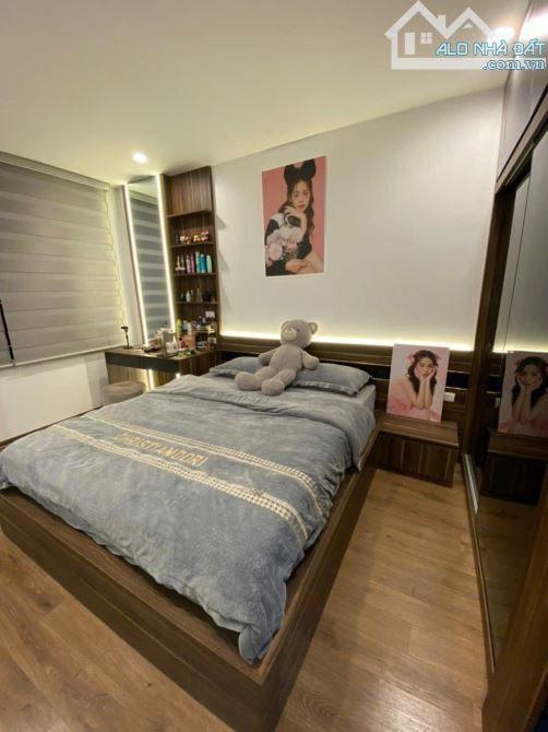 Phố Hồng Mai - 45m x 5T - 5m ô tô tránh đỗ - ngõ thông tứ tung - kinh doanh sầm uất - 3