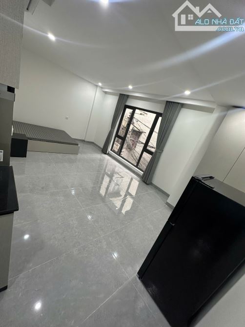 Cho Thuê CCMN 22 Tôn Thất Tùng Đống Đa 30m2 Studio Ban Công Cửa Sổ Thang Máy Gần Chợ - 3