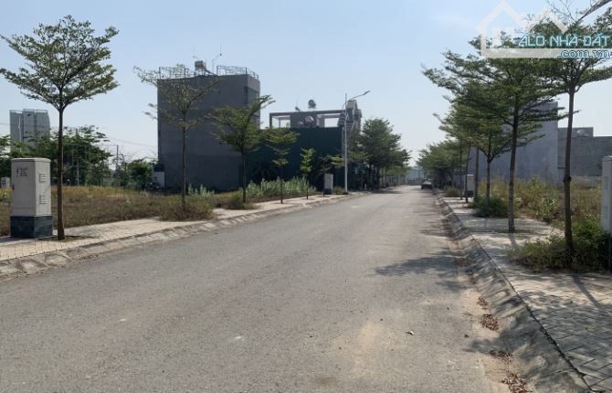 "Bán lô đất KDC vĩnh Phú 2, Phường Vĩnh Phú Giá 4,7 tỷ /140m2 - 3