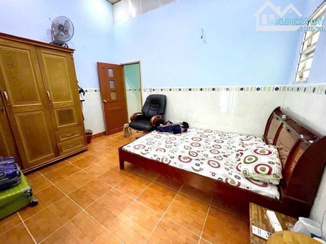 60m2 - 2 tầng 3pn - sát mt - hẽm xh - gấp bán 5,35 tỷ tl. - 3