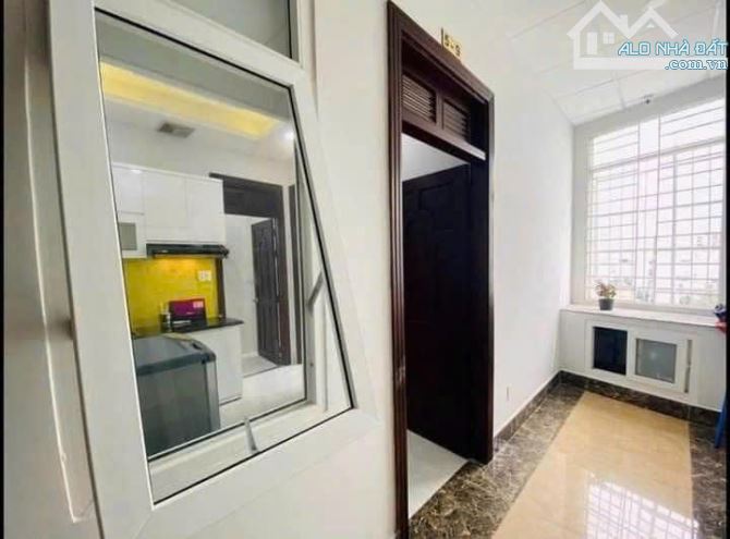 Chung cư Screc , P12,quận 3, nội thất, 2p, 2wc, 78m2, giá 14,5tr - 3