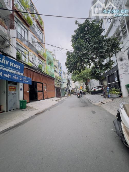 Mặt tiền 12m có lề đường  Ung Văn Khiêm 6x22m 5 Tầng  giá 22 tỷ tl - 3