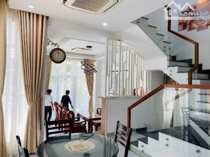 Khu đô thị mới Jamona Golden Silk đường N4(16.9 Bùi Văn Ba) Q7, 4 tầng 7.5X18m chỉ 21 tỷ - 3